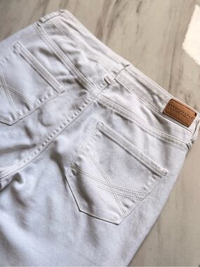 Aeropostale High Waisted Ankle Jegging Jeans White size 2